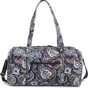 Vera Bradley duffle bag